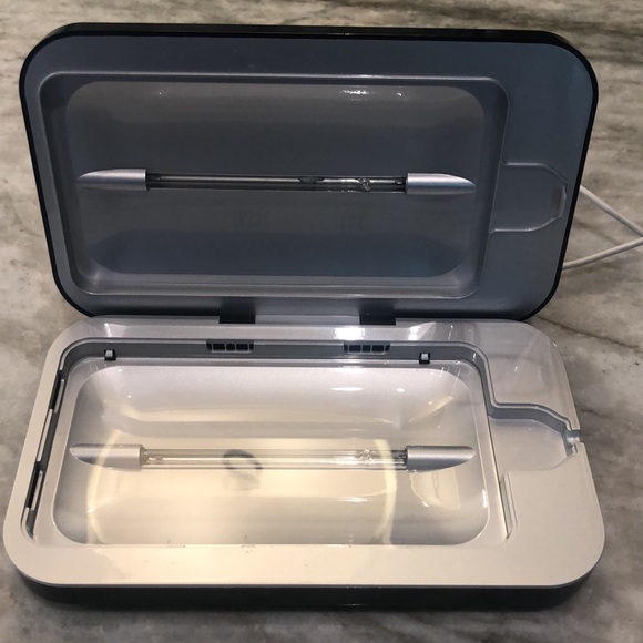 PhoneSoap 3 - ultraviolet small gear sanitizer. - Picture 2 of 4